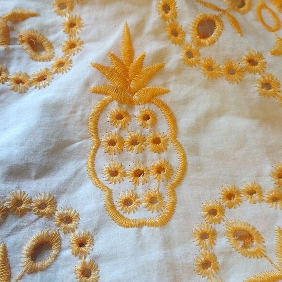 Cato Orange Floral Embroidered Eyelet Scallop Tank Large NWOT - Picture 4 of 12